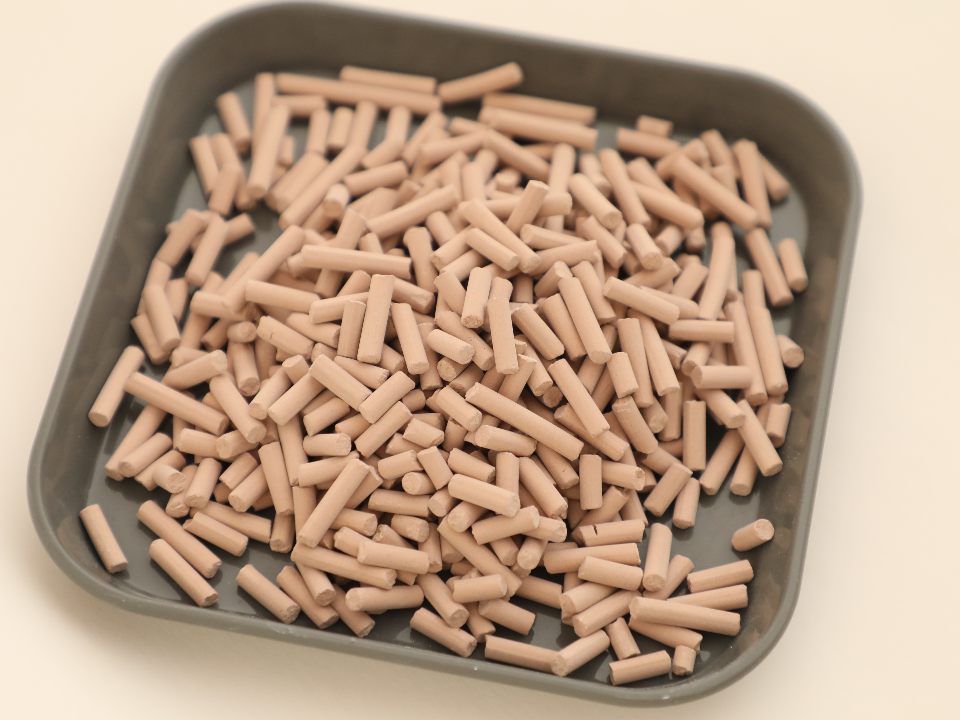 Fe-ZSM-5分子筛催化剂